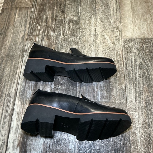 Naturalizer Black Leather Loafers Size 9 Wide - Picture 15 of 16